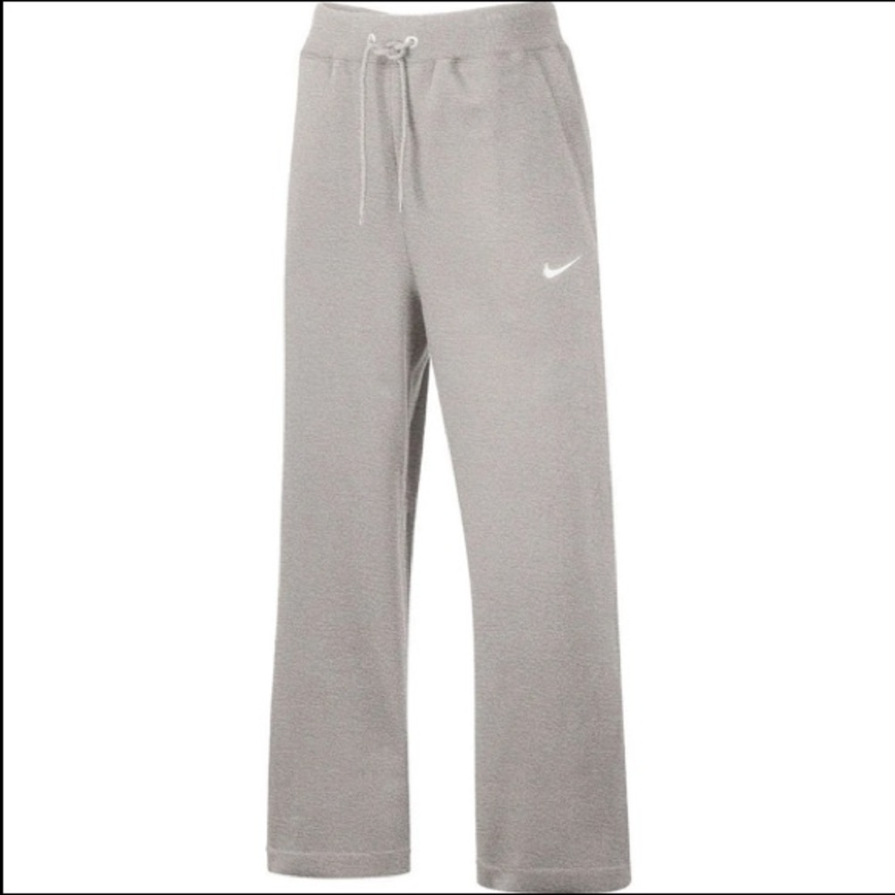 NWOT Nike Women's Club Fleece Pants